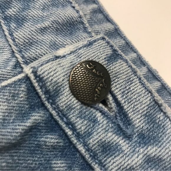 Free People Distressed Deconstructed Two-Tone Denim Mini Skirt Size 4 - Picture 13 of 14